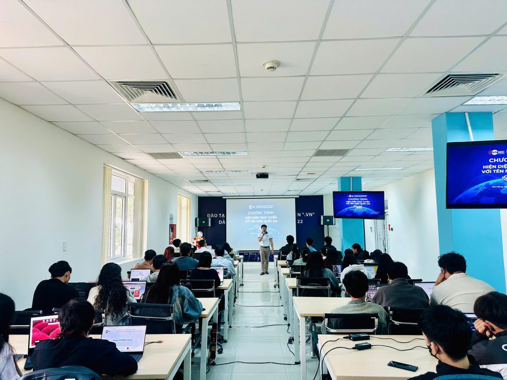 z6351764312316_f71c8eeb092f85a7c8cd9e0b11f81402